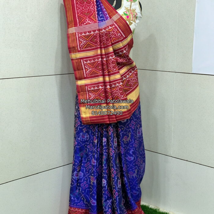 RED WITH BLUE TRADITIONAL PANCHANDA DESIGN SINGLE IKKAT PATAN PATOLA SAREE